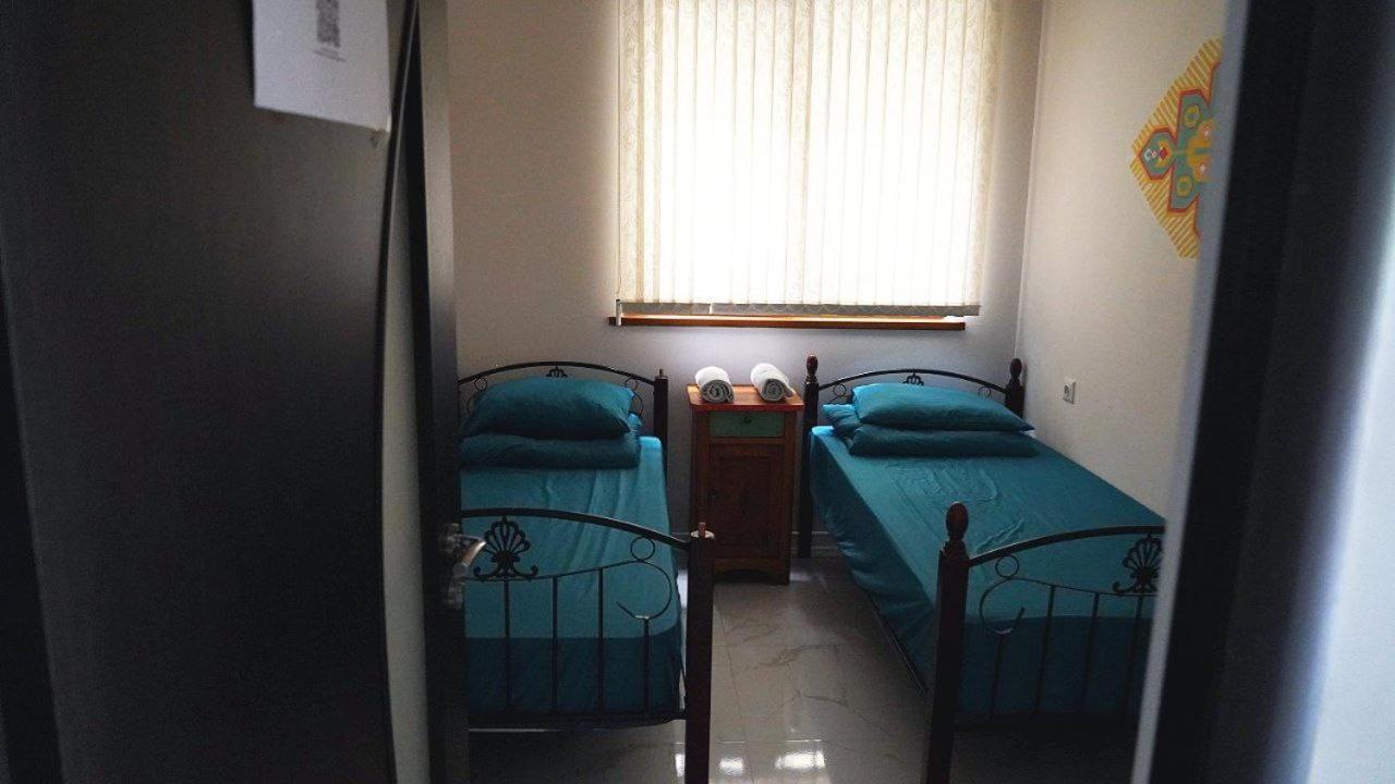 Areva Hostel On Pushkin St. Yerevan Luaran gambar