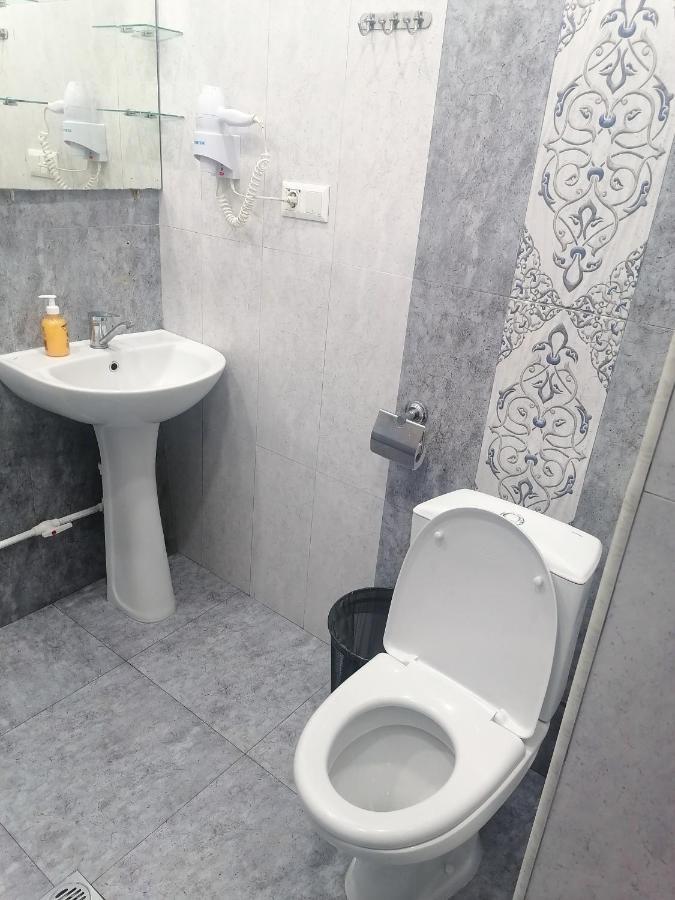 Areva Hostel On Pushkin St. Yerevan Luaran gambar
