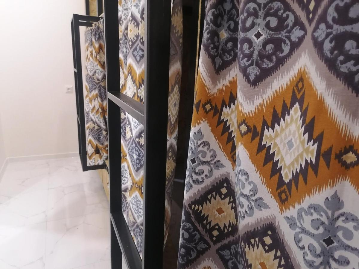 Areva Hostel On Pushkin St. Yerevan Luaran gambar