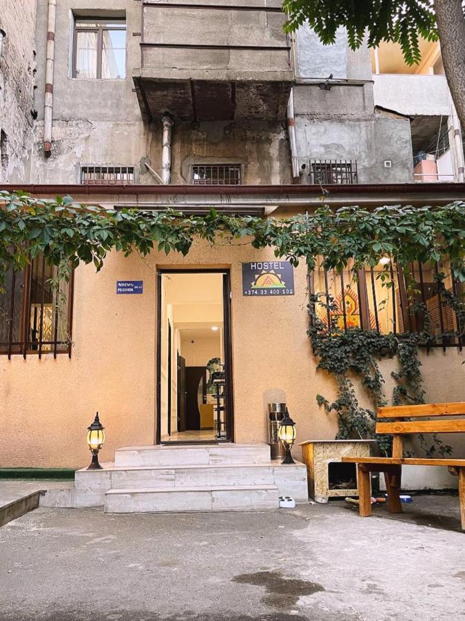 Areva Hostel On Pushkin St. Yerevan Luaran gambar